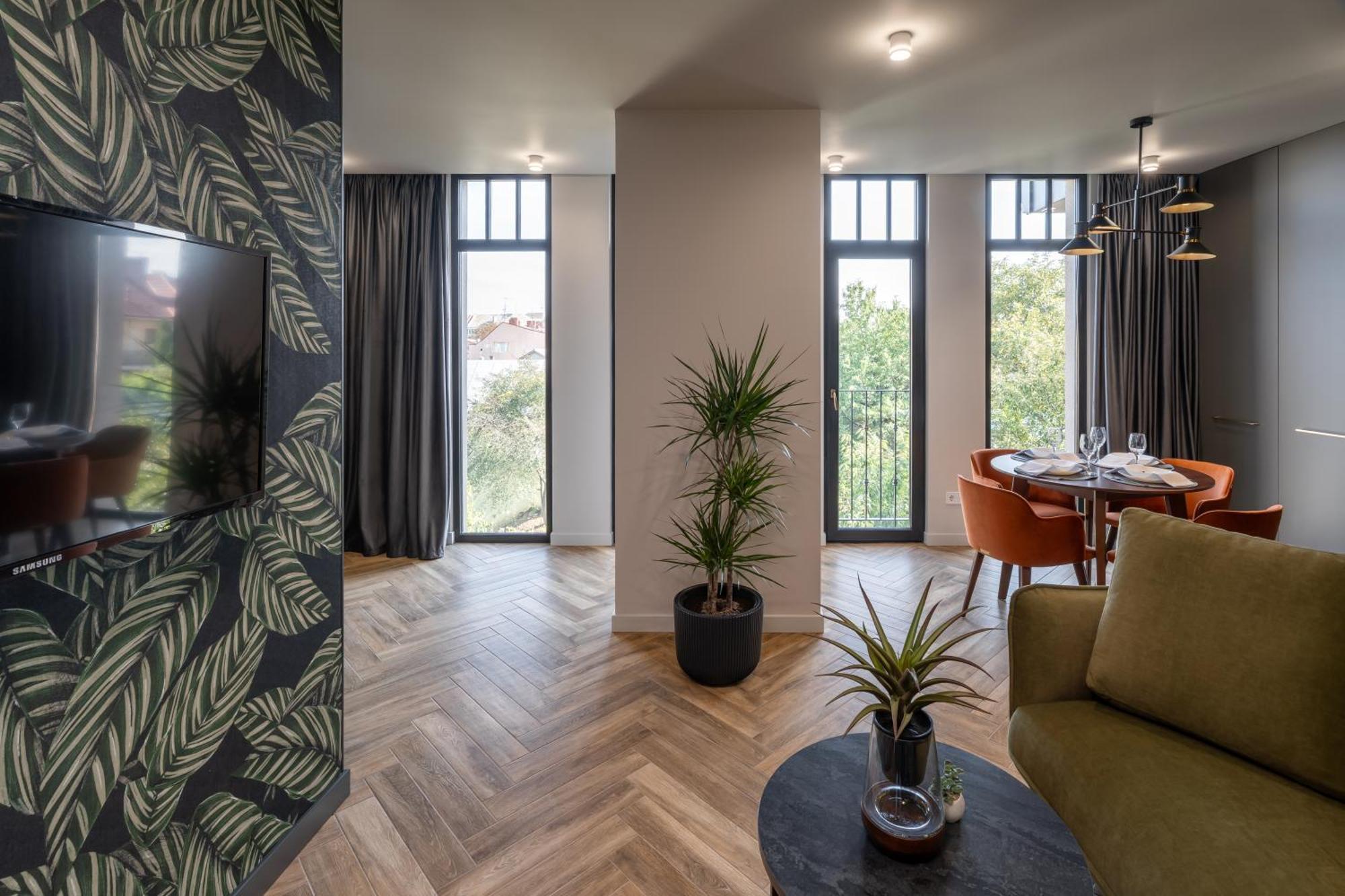 Ridge Apartments チェルニウツィー エクステリア 写真
